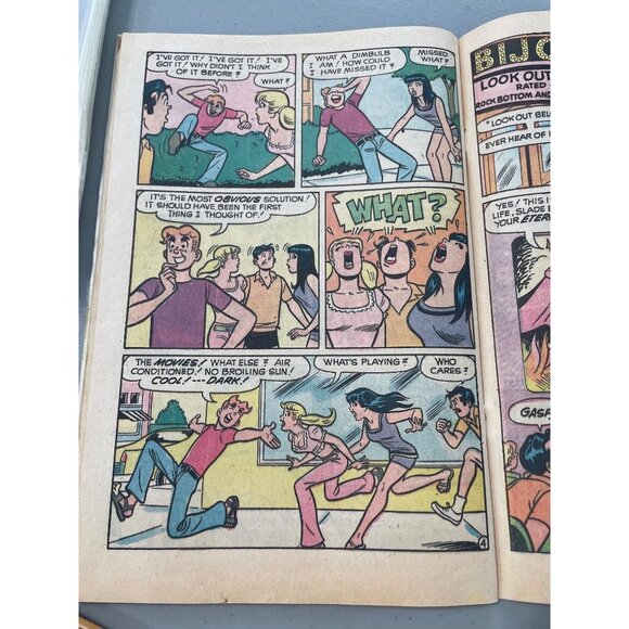 Archie Series #222 Nov 1972 Tunnel Of Love Cover Vintage Comic Bagged Boarded - Picture 5 of 7